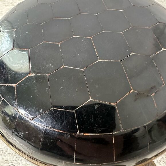 Vintage 1950s Inlaid Shell Trinket Stash Box - Picture 5 of 11